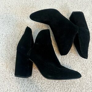 Black suede Steve Madden boots